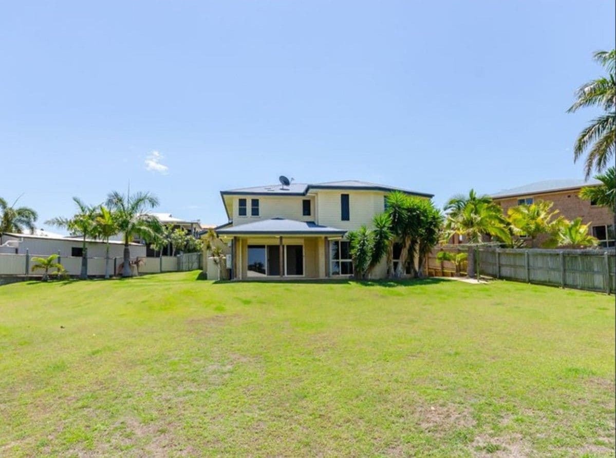 15 Michael Court, Boyne Island QLD 4680, Boyne Island - Thumbnail 4
