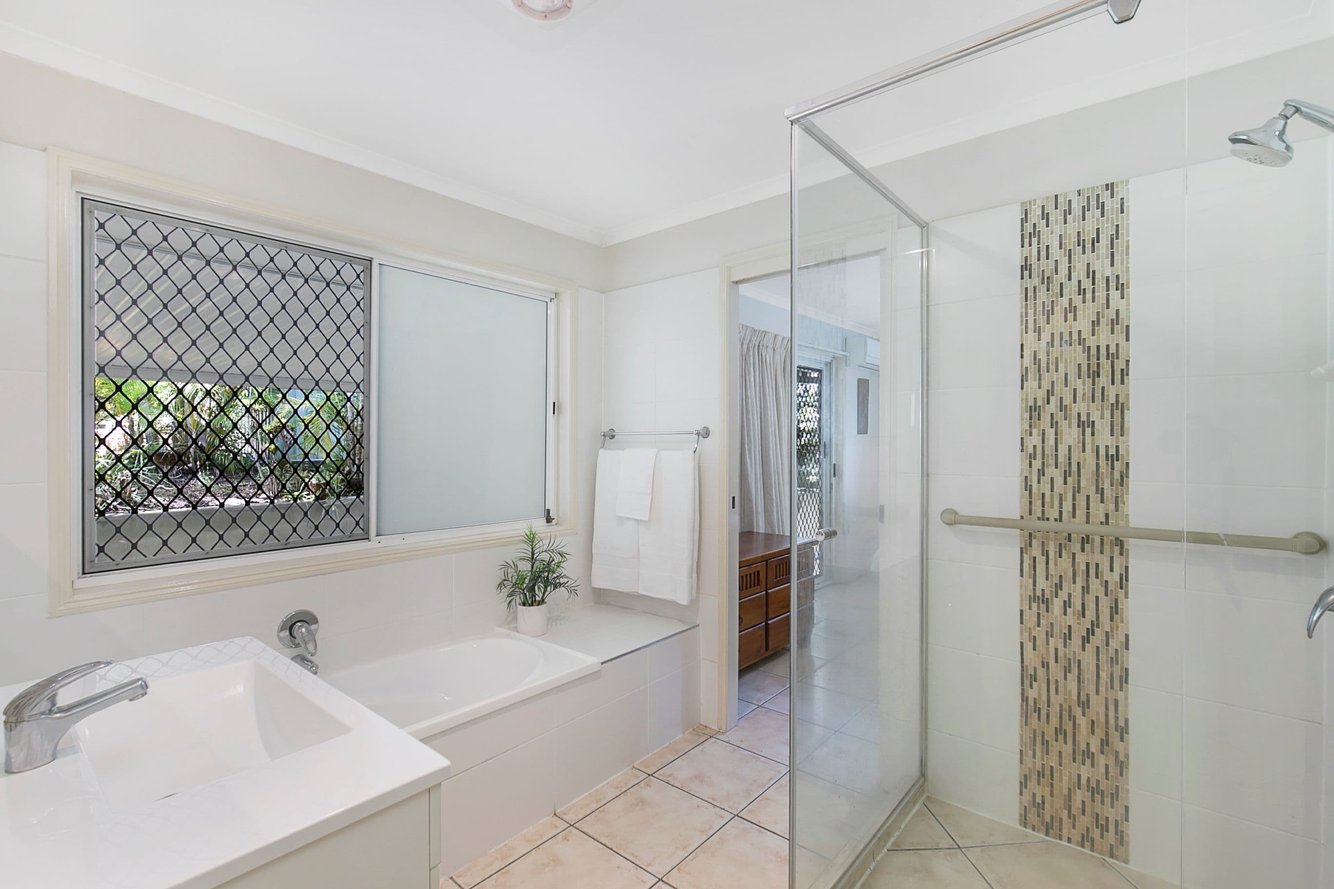 22 Glengallan Place, Durack QLD 4077, Durack - Thumbnail 4
