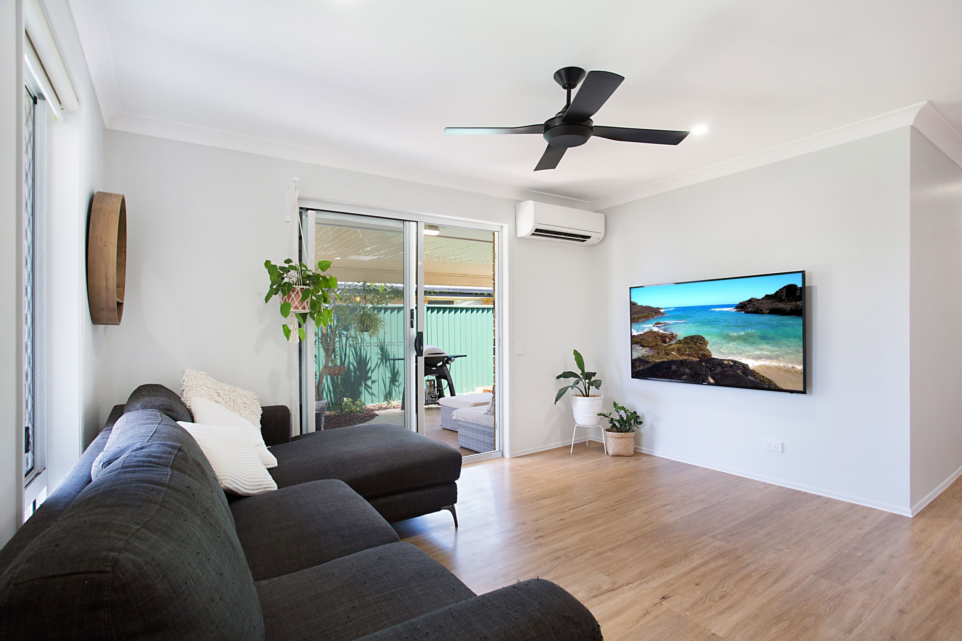 20 Bluemoon Close, Burleigh Waters QLD 4220, Burleigh Waters - Thumbnail 3