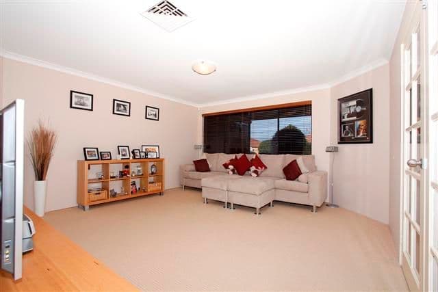 20 Rochford Street, CANNING VALE WA 6155, Canning Vale - Thumbnail 3