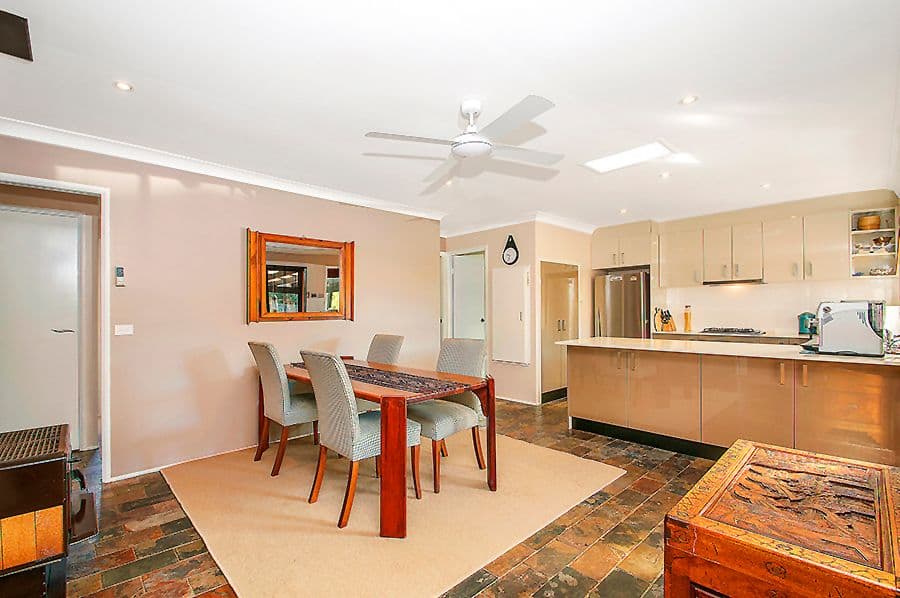 37 The Crescent, HELENSBURGH NSW 2508, Helensburgh - Thumbnail 3