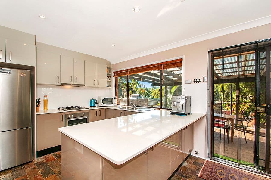 37 The Crescent, HELENSBURGH NSW 2508, Helensburgh - Thumbnail 4