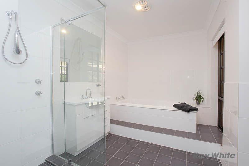 229 Roach Road, Clare SA 5453, Clare - Thumbnail 3