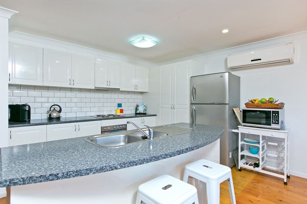 30 Yeo Street, Victoria Point QLD 4165, Victoria Point - Thumbnail 2