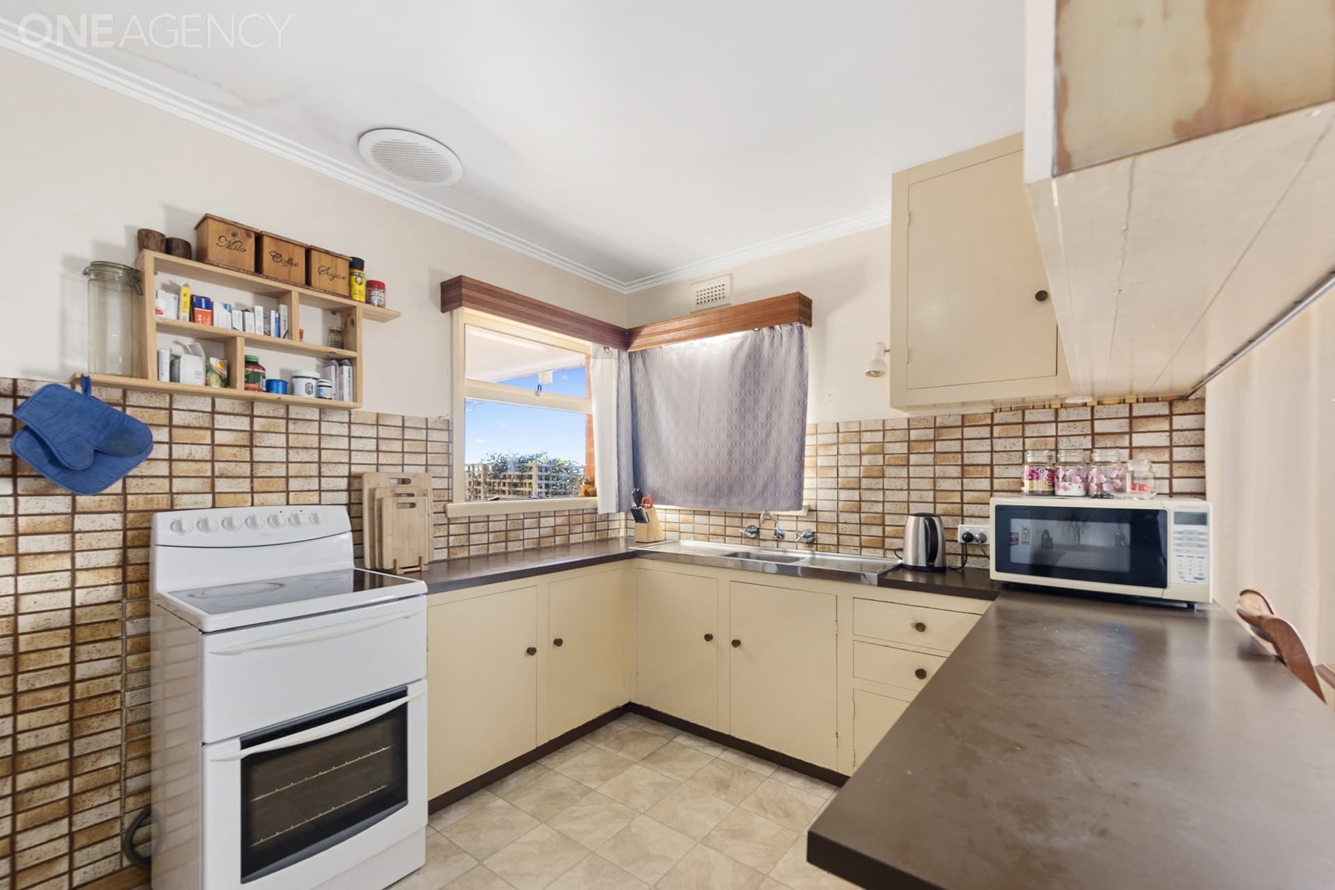 121 Nixon Street, Devonport, Devonport - Thumbnail 2