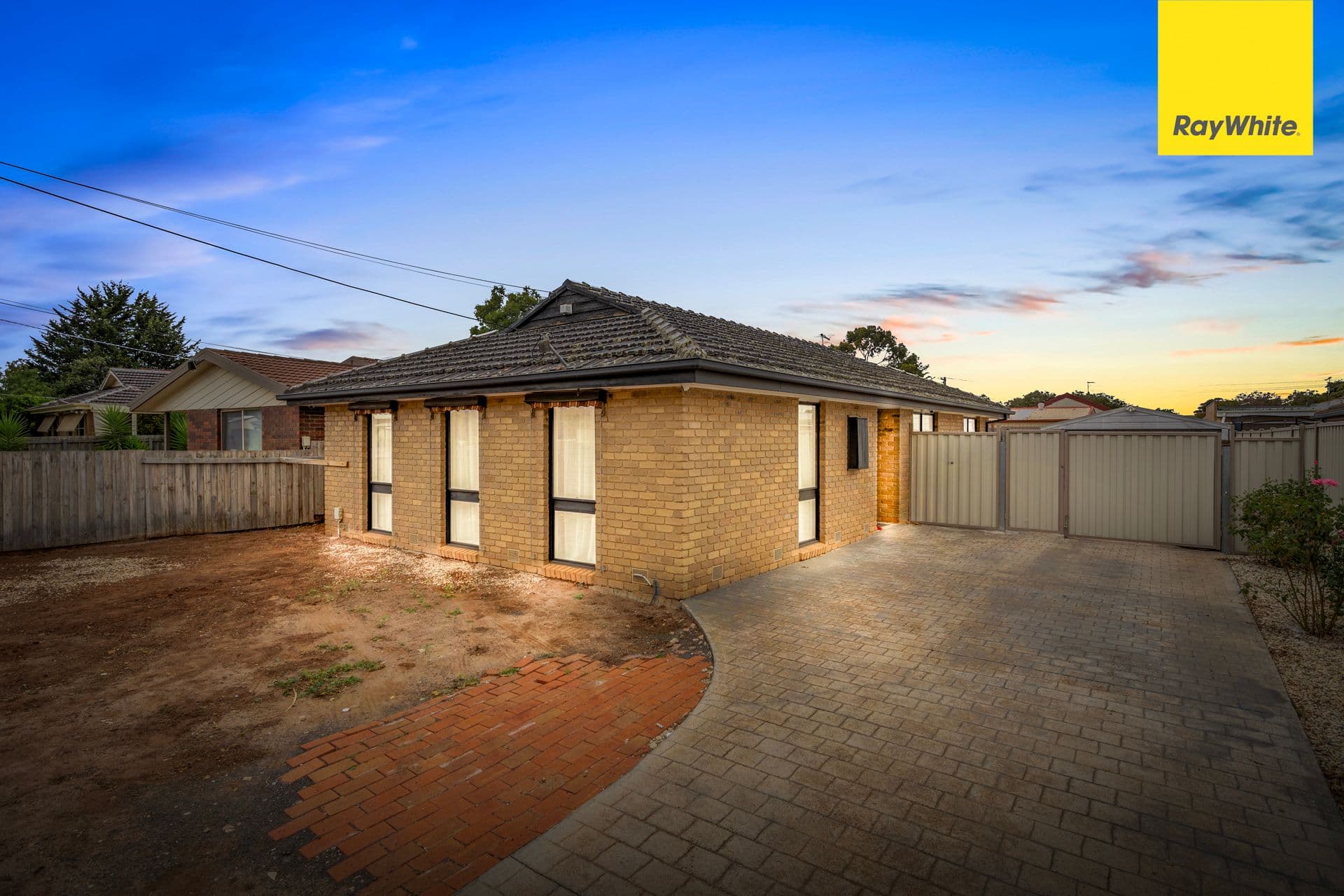 12 Myrtle Street, Melton South VIC 3338, Melton South - Thumbnail 4