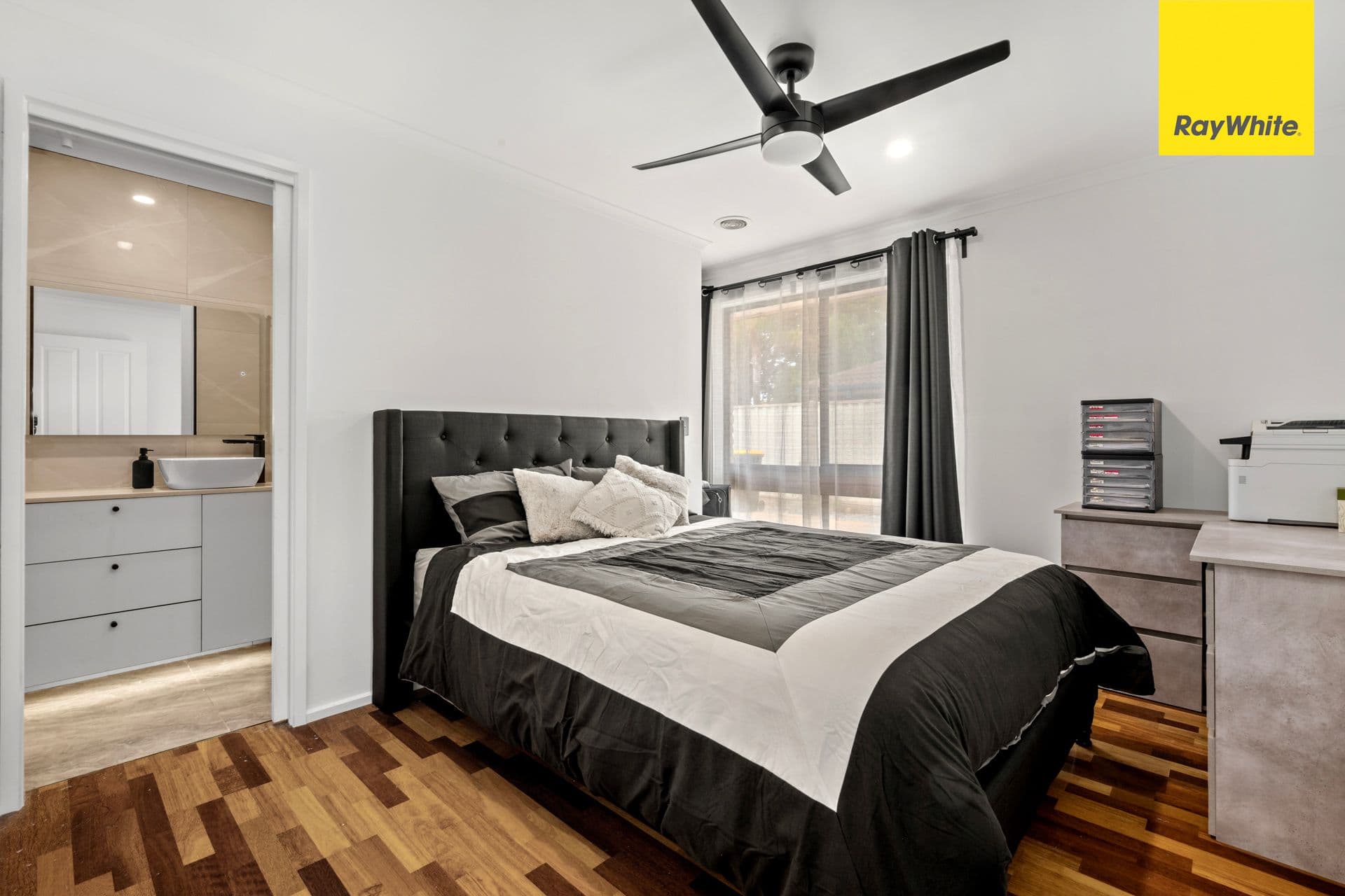 12 Myrtle Street, Melton South VIC 3338, Melton South - Thumbnail 8