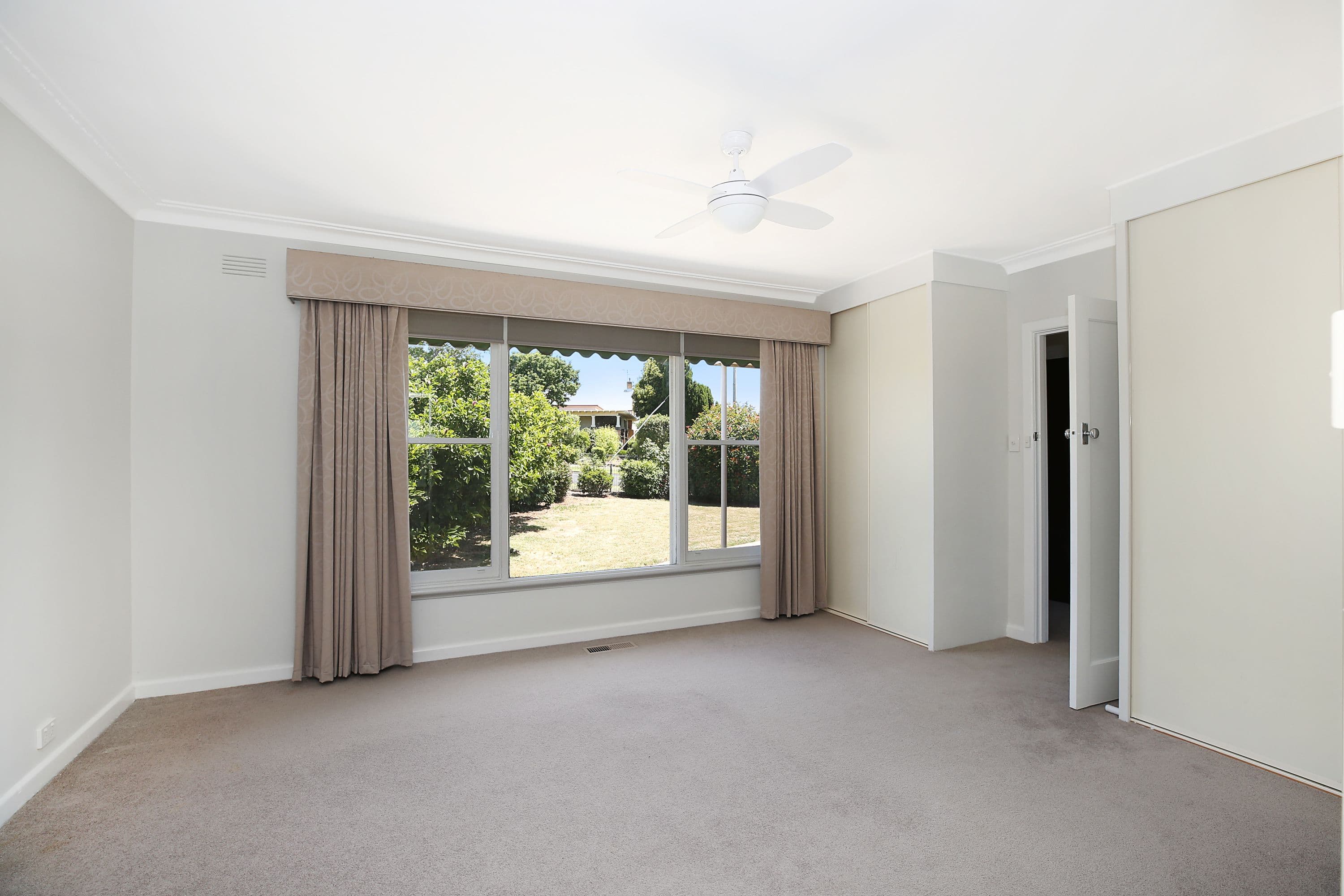 17 Walls Street, Camperdown VIC 3260, Camperdown - Thumbnail 2