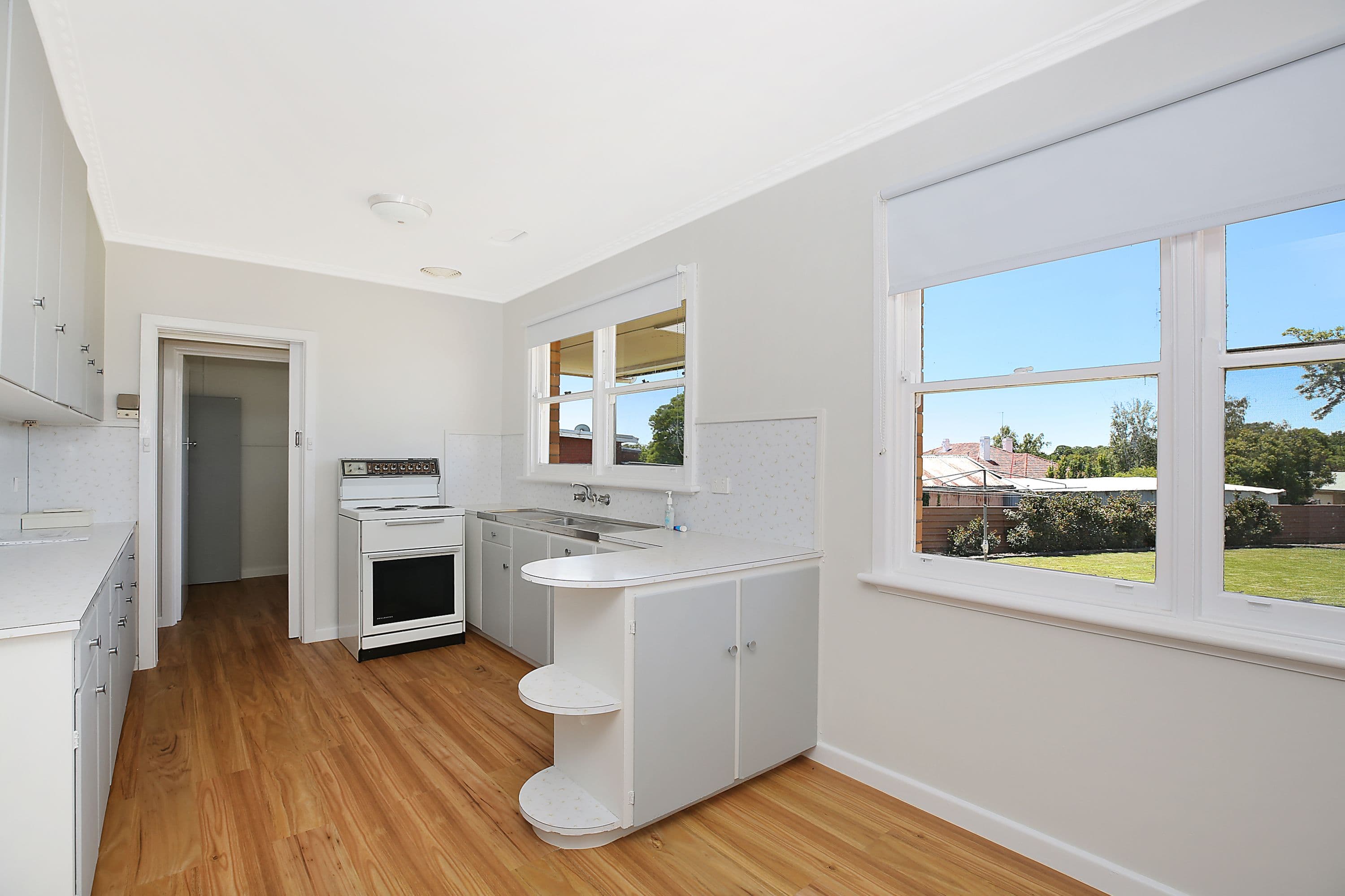 17 Walls Street, Camperdown VIC 3260, Camperdown - Thumbnail 3