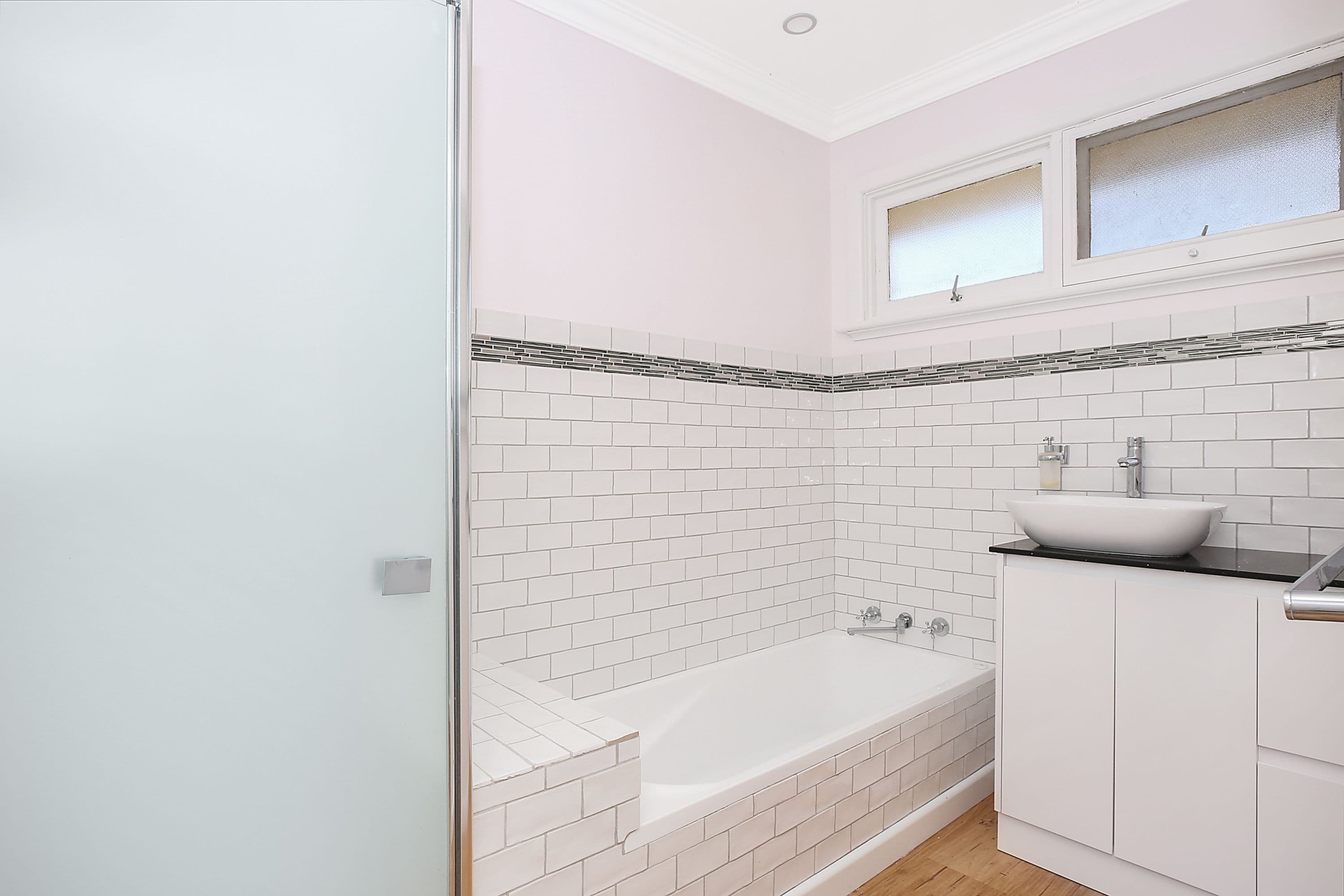 17 Walls Street, Camperdown VIC 3260, Camperdown - Thumbnail 8
