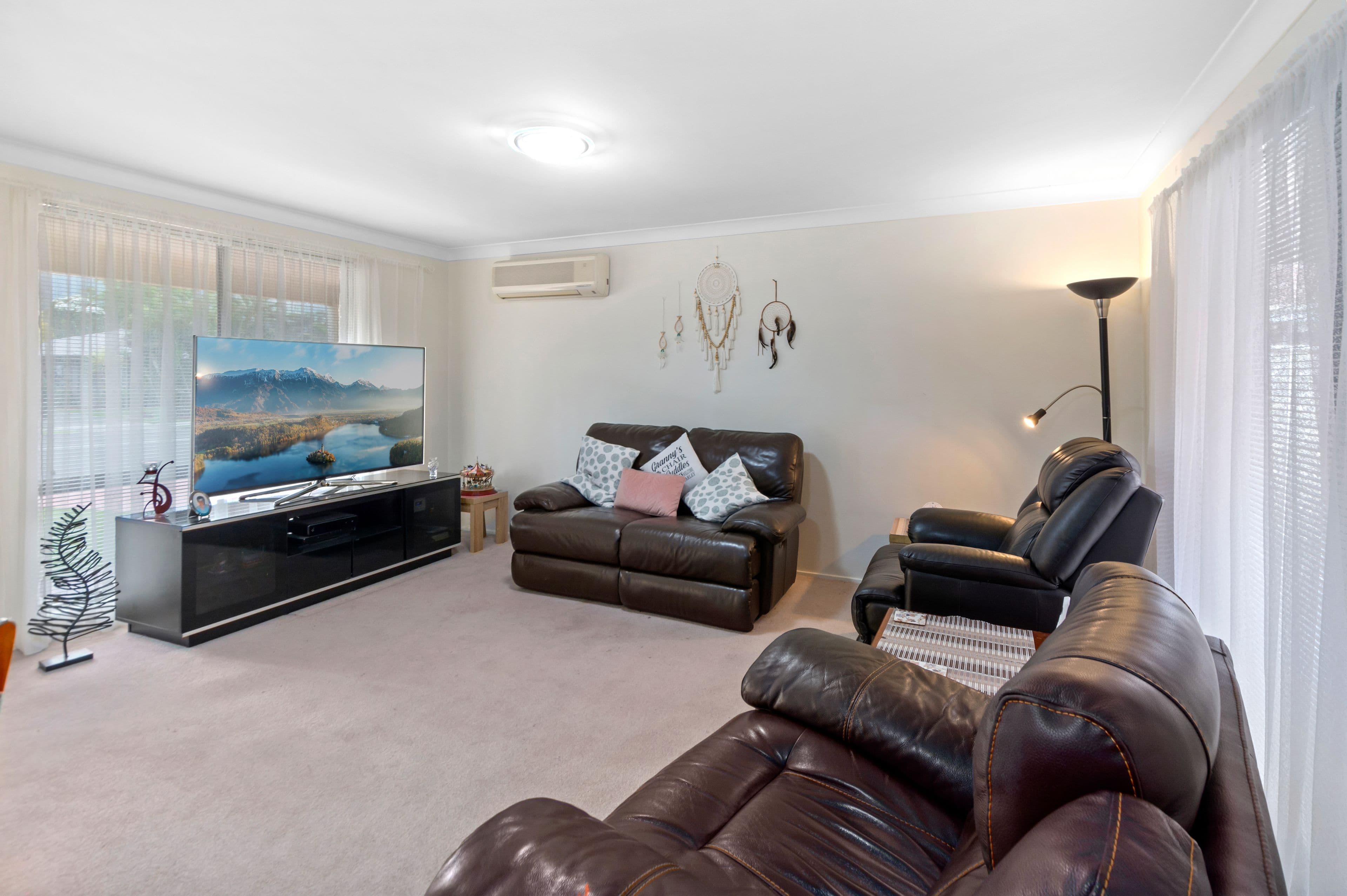 35 Huxley Drive, Horsley NSW 2530, Horsley - Thumbnail 2
