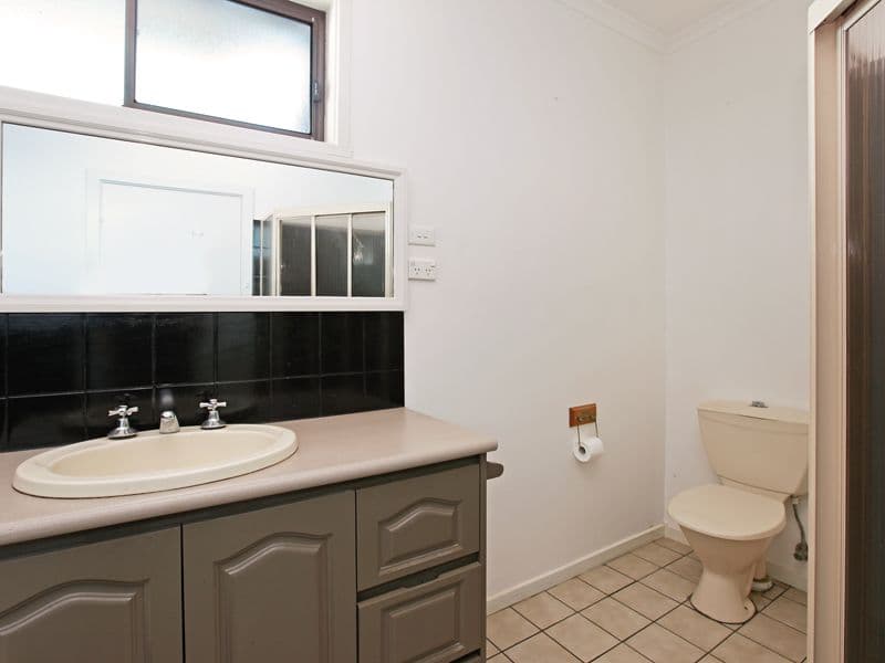 166 Townsend Road, ST ALBANS PARK VIC 3219, St Albans Park - Thumbnail 6