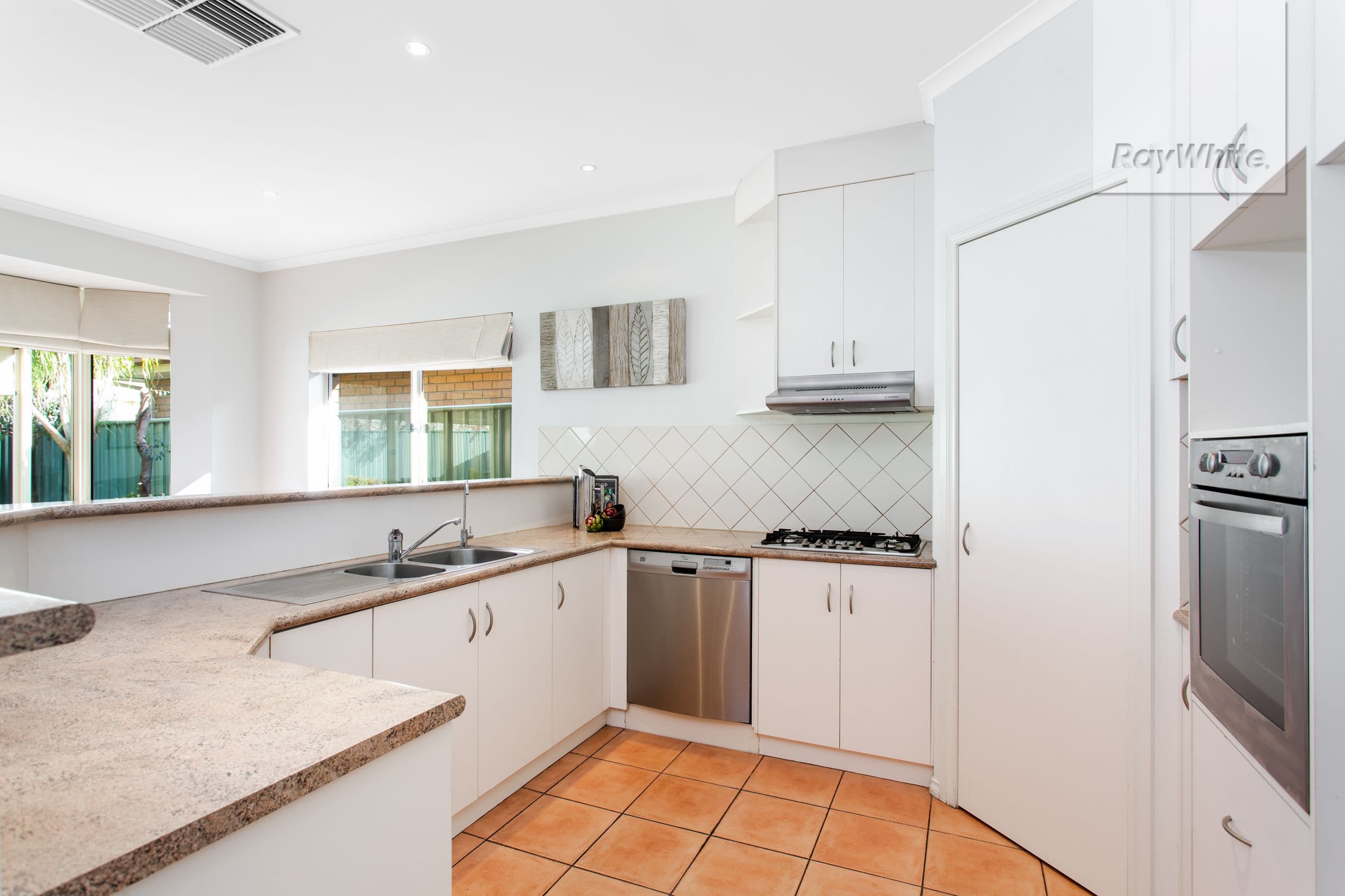 40 Elder Circuit, Mawson Lakes SA 5095, Mawson Lakes - Thumbnail 2
