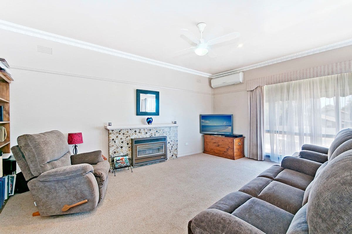 66 Simpson Street, WARRNAMBOOL VIC 3280, Warrnambool - Thumbnail 2