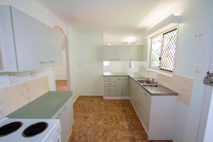 1 Catherine Crescent, KELSO QLD 4815, Kelso - Thumbnail 4