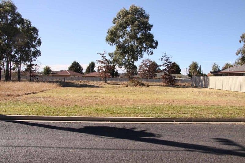 61 Abbott Street, GLEN INNES NSW 2370, Glen Innes - Image 1