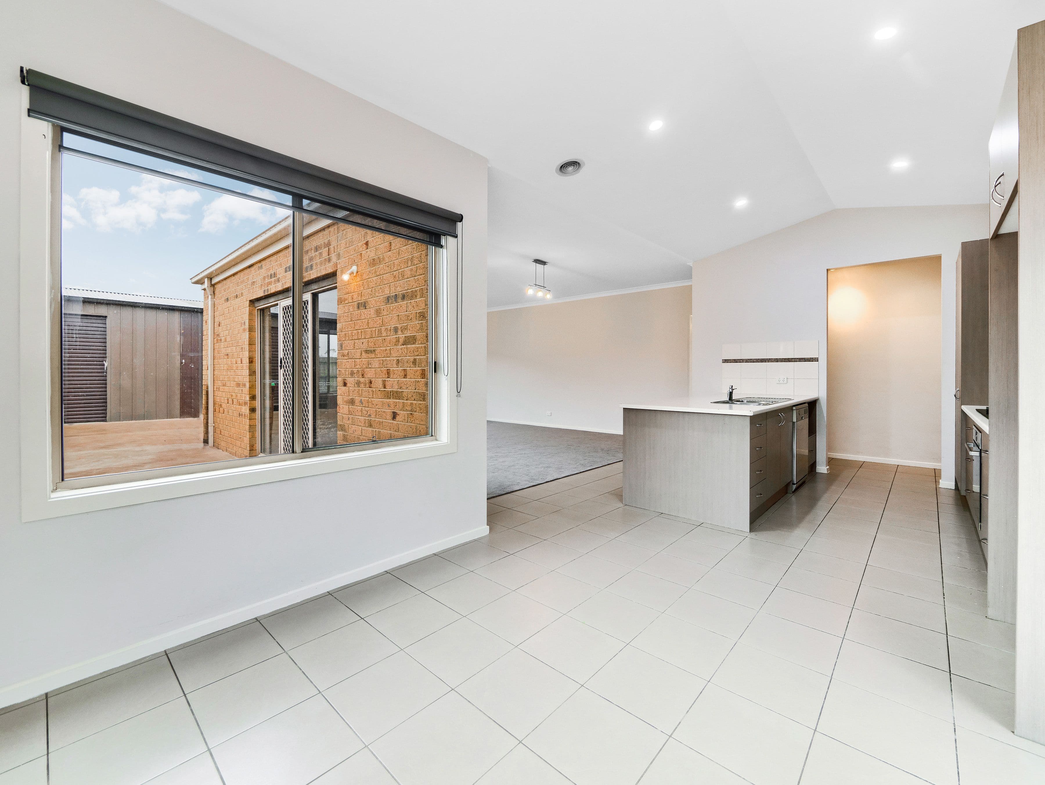22 Rosslare Place, Cranbourne VIC 3977, Cranbourne - Thumbnail 5