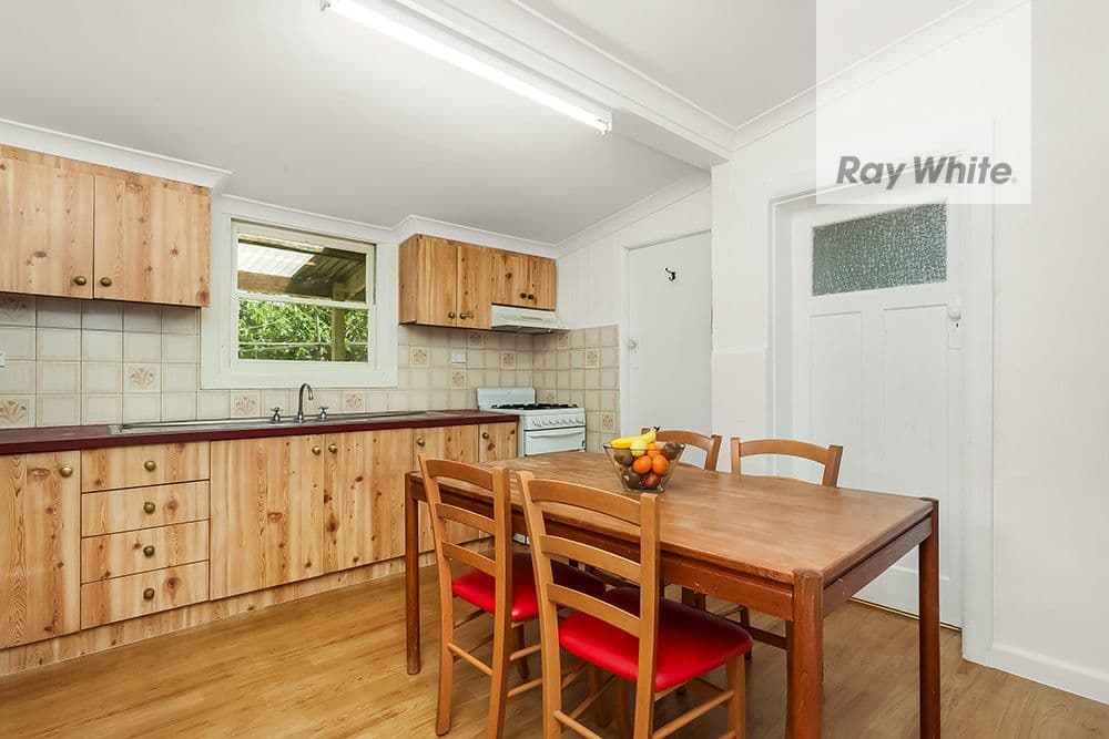 13 Glenora Avenue, Coburg VIC 3058, Coburg - Thumbnail 3