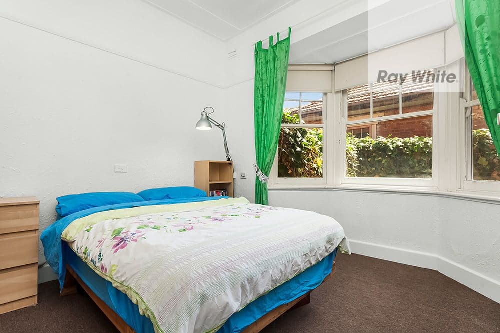 13 Glenora Avenue, Coburg VIC 3058, Coburg - Thumbnail 4