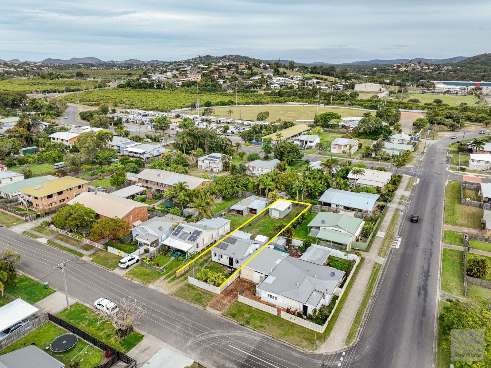28 William Street, Yeppoon QLD 4703, Yeppoon - Thumbnail 2
