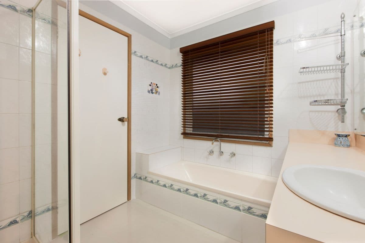 15 Fenton Court, KEYSBOROUGH VIC 3173, Keysborough - Thumbnail 5