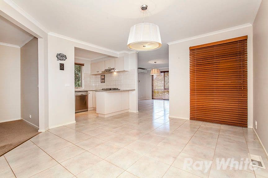 8A Redfield Court, Wheelers Hill VIC 3150, Wheelers Hill - Thumbnail 2