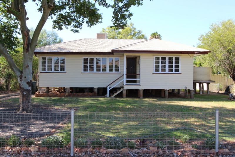 12 Watson Street, Charleville QLD 4470, Charleville - Thumbnail 4