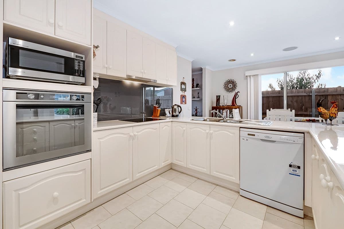 5 Tad Court, Cranbourne North VIC 3977, Cranbourne North - Thumbnail 8
