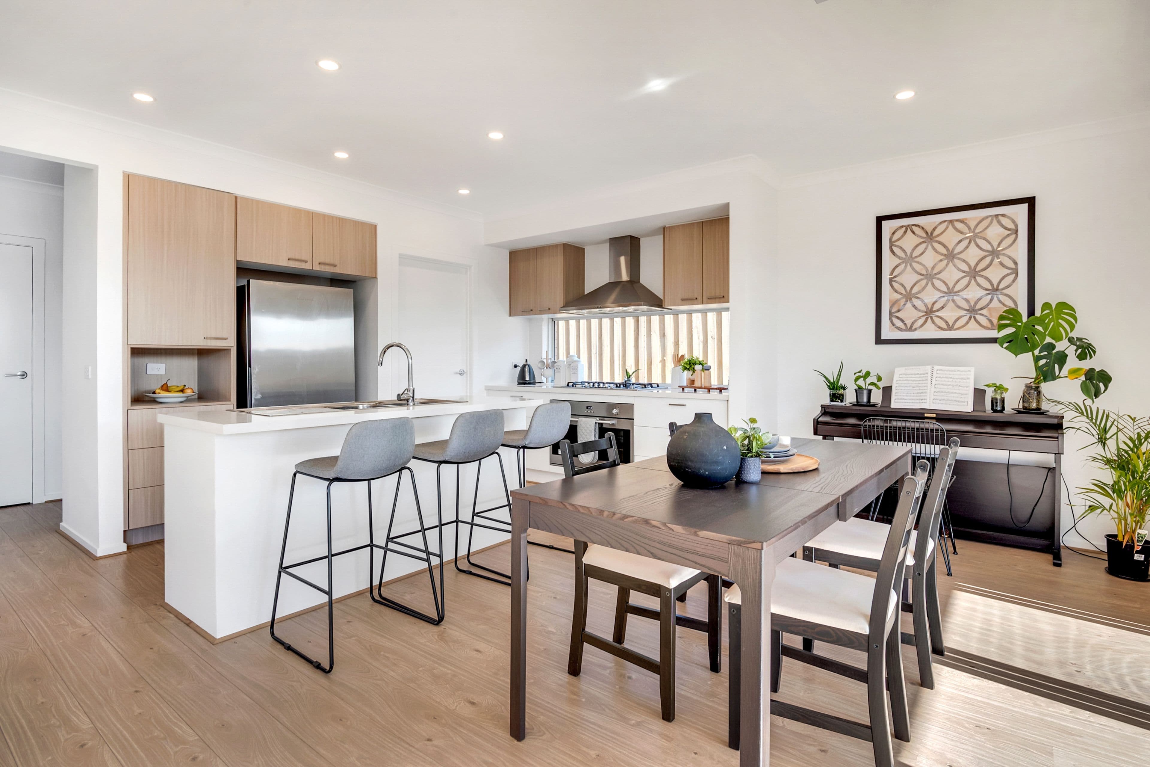 18 Lemongrass Drive, Mickleham VIC 3064, Mickleham - Thumbnail 3