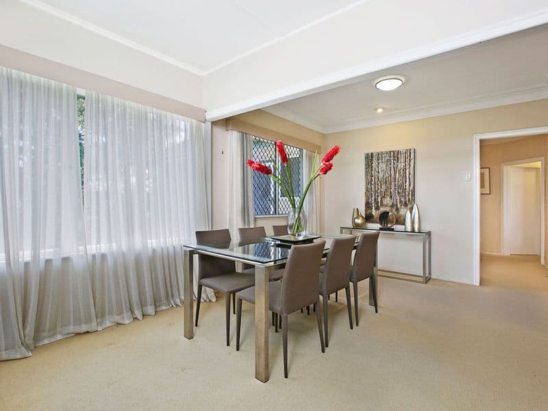 22 Quebec Avenue, Camp Hill QLD 4152, Camp Hill - Thumbnail 2