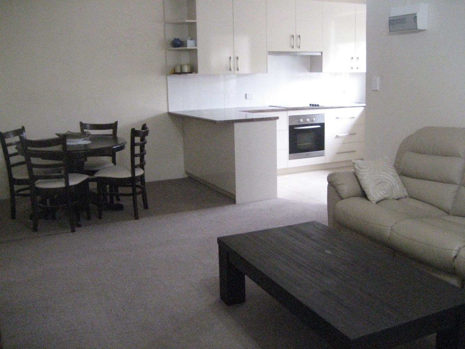 Unit 2, 20 Fraser Street, ROCHESTER VIC 3561, Rochester - Thumbnail 4