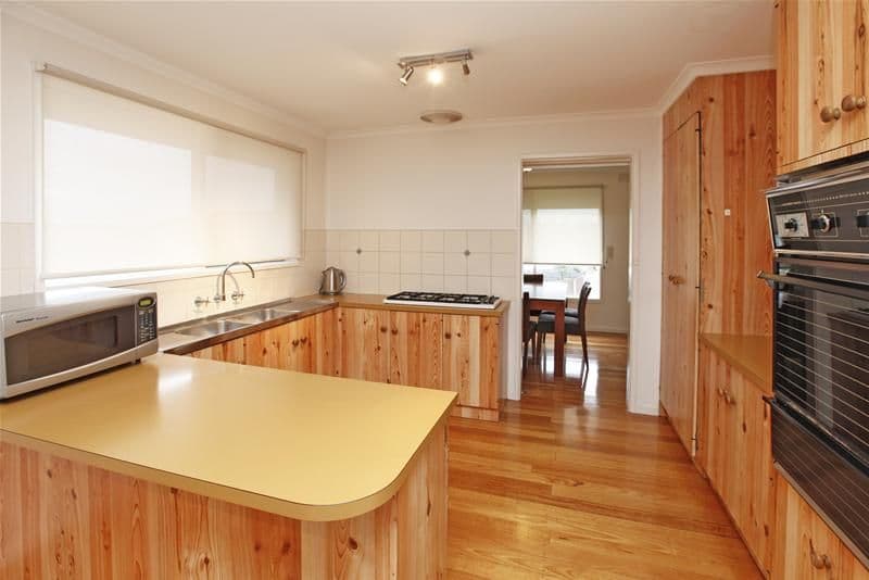 3 Hazelwood Court, BUNDOORA VIC 3083, Bundoora - Thumbnail 2