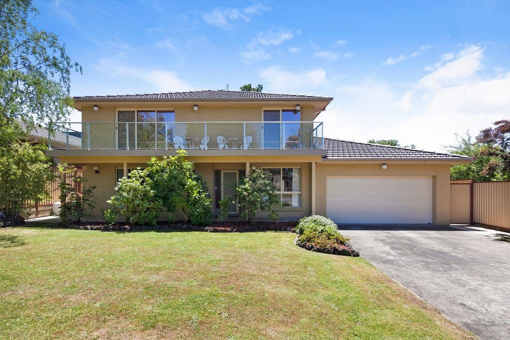 9 Sainsbury Court, Mount Clear VIC 3350, Mount Clear - Image 1