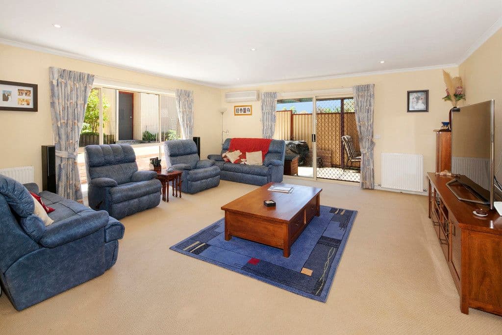 9 Sainsbury Court, Mount Clear VIC 3350, Mount Clear - Thumbnail 2