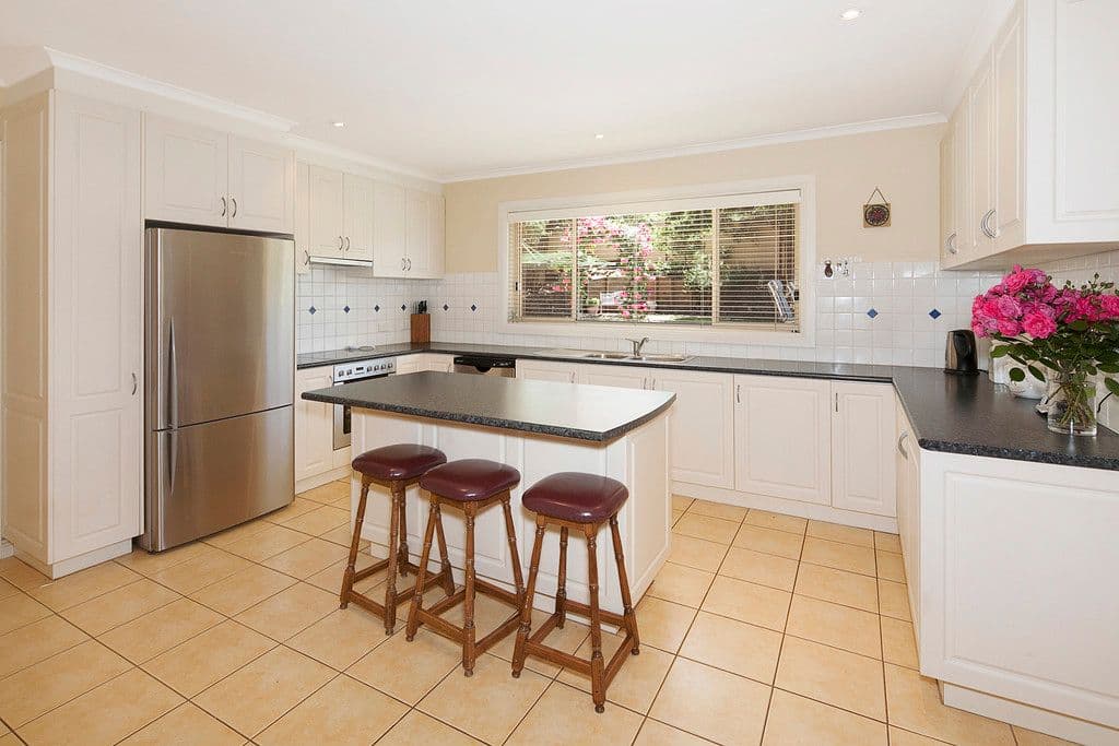 9 Sainsbury Court, Mount Clear VIC 3350, Mount Clear - Thumbnail 4