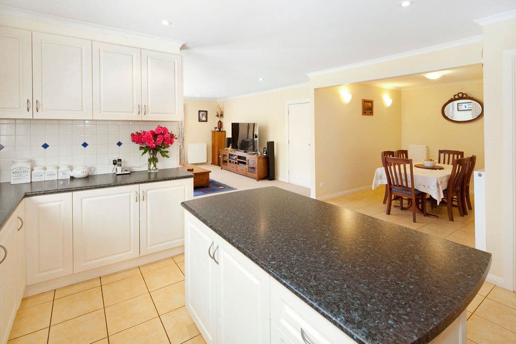 9 Sainsbury Court, Mount Clear VIC 3350, Mount Clear - Thumbnail 5