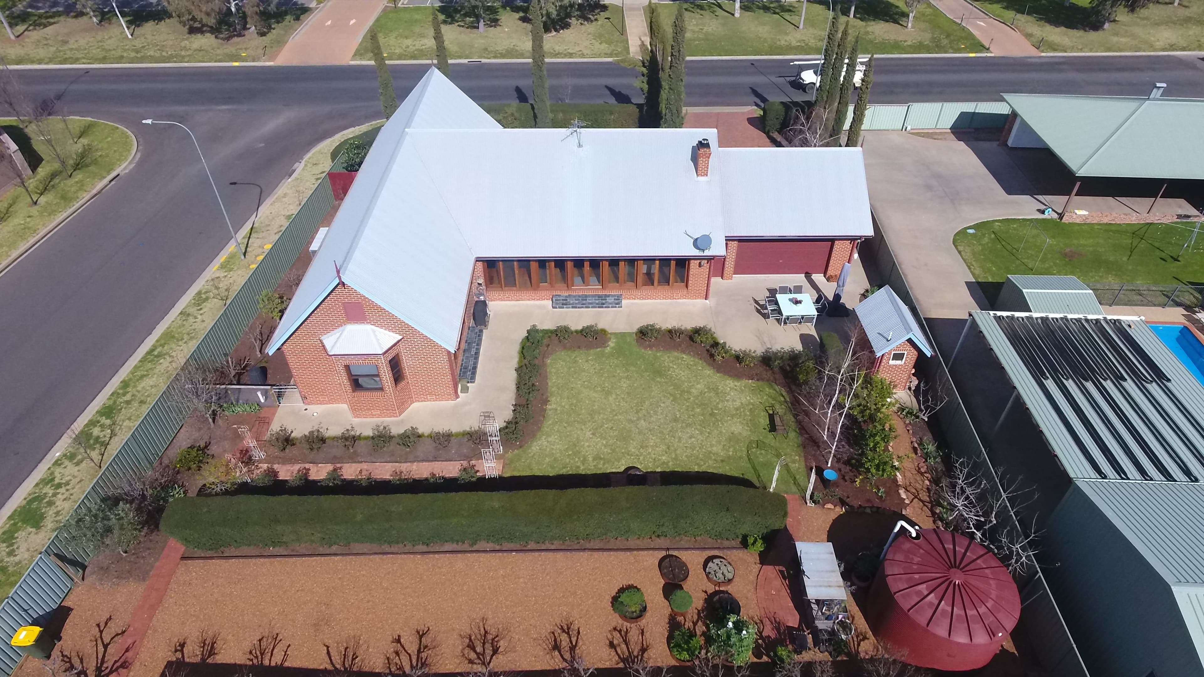 7 Calabria Road, Griffith NSW 2680, Griffith - Thumbnail 2
