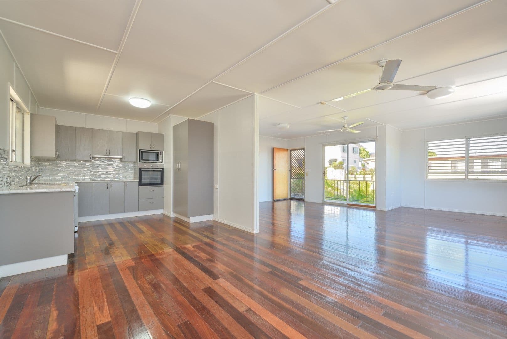 4 Allambee Close, West Gladstone QLD 4680, West Gladstone - Thumbnail 2