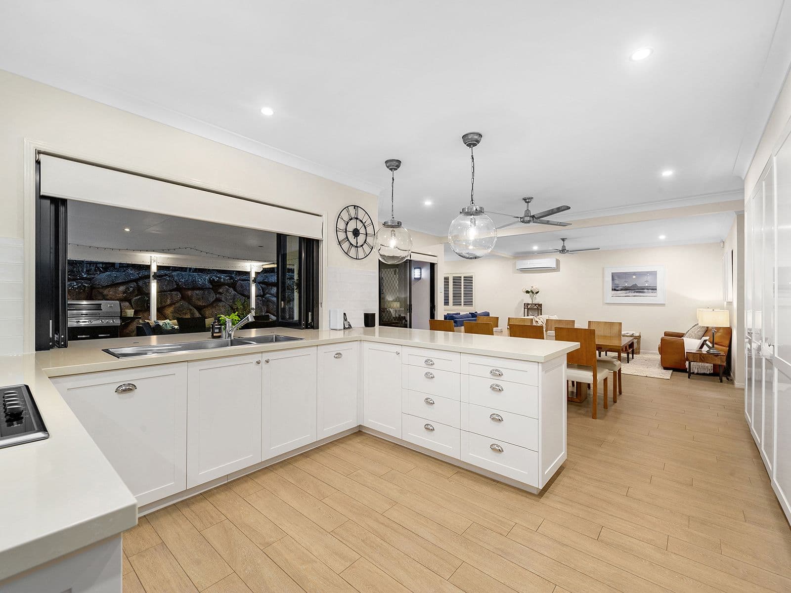 16 Alba Place, Bridgeman Downs QLD 4035, Bridgeman Downs - Thumbnail 4