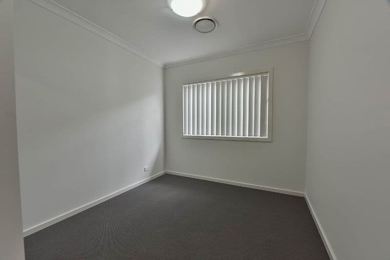 10 Goss Loop, Oran Park - Thumbnail 5