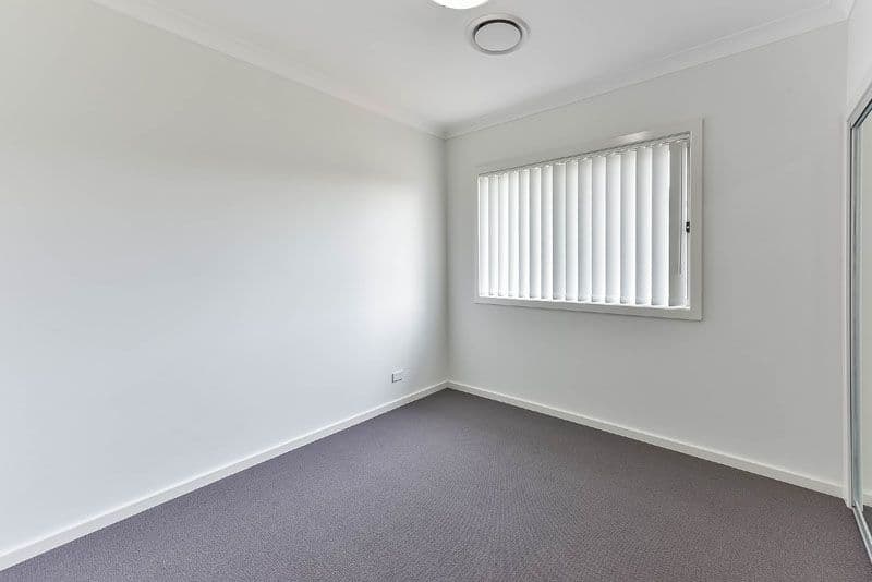 10 Goss Loop, Oran Park - Thumbnail 8