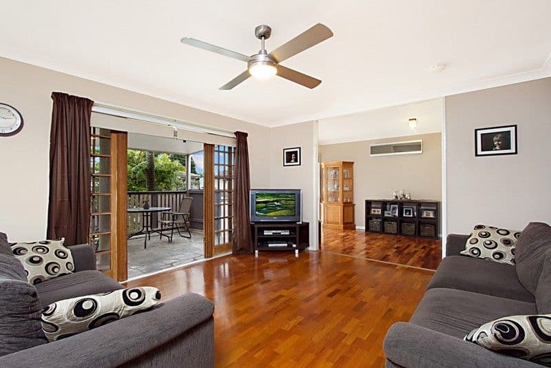 16 Delsia Street, ROCHEDALE SOUTH QLD 4123, Rochedale South - Thumbnail 3