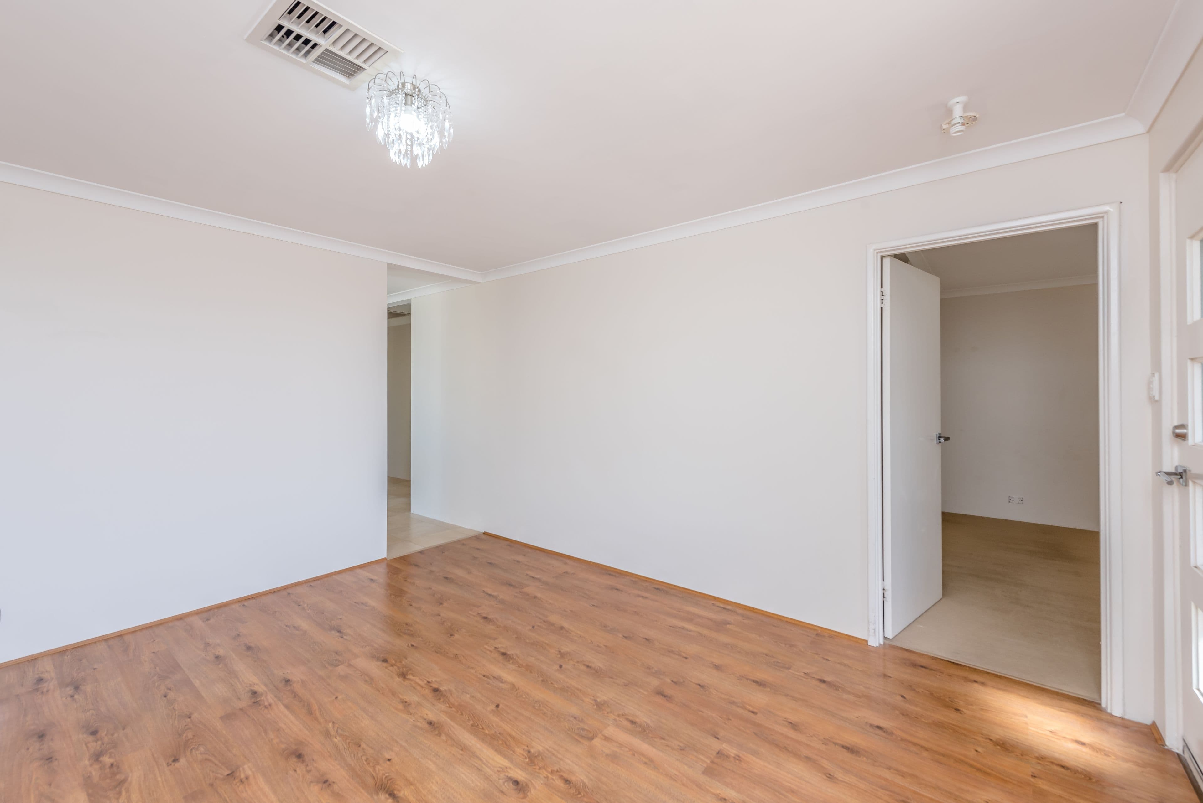 4 Colonen Street, Wandina WA 6530, Wandina - Thumbnail 7