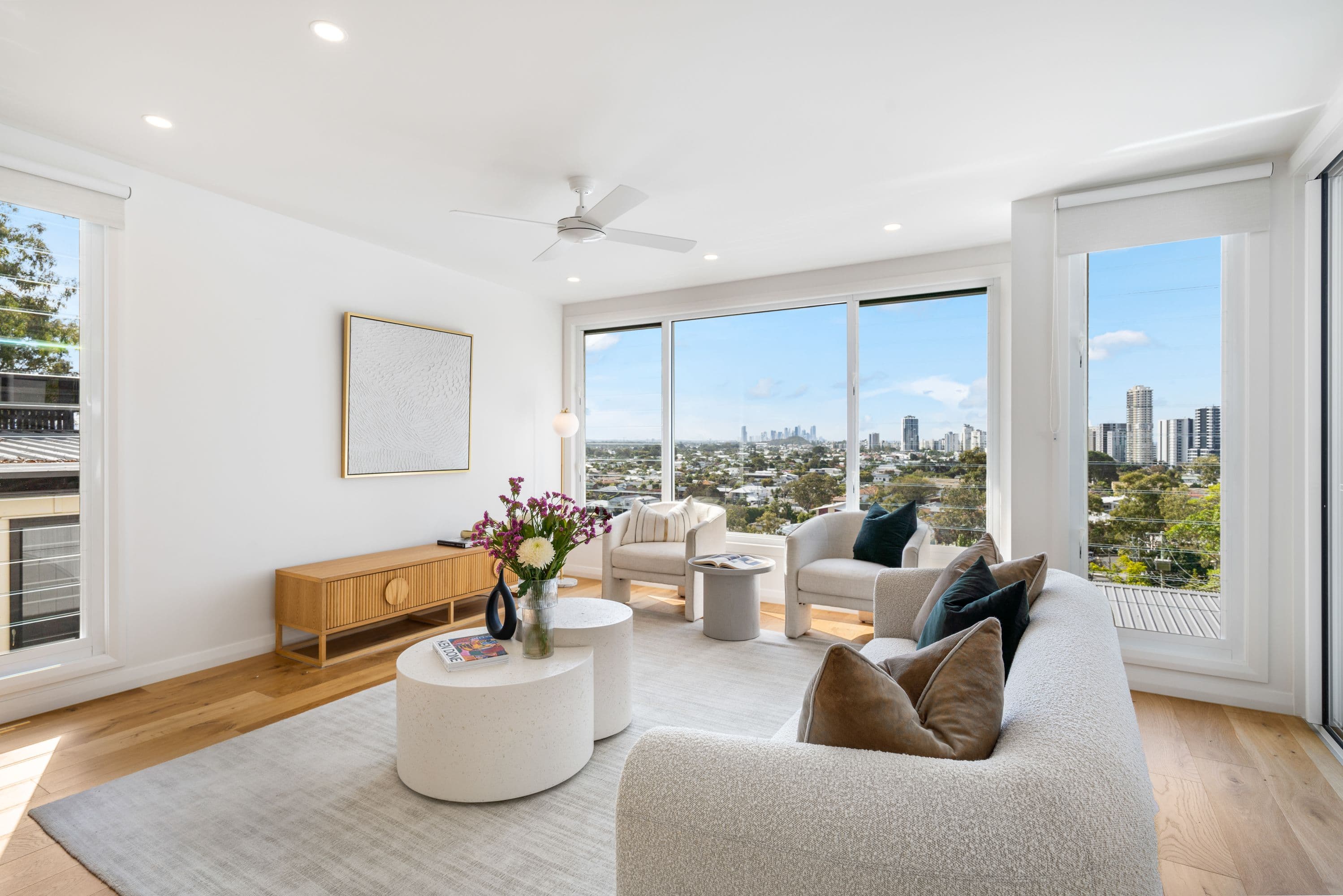11 View Street, Burleigh Heads QLD 4220, Burleigh Heads - Thumbnail 2