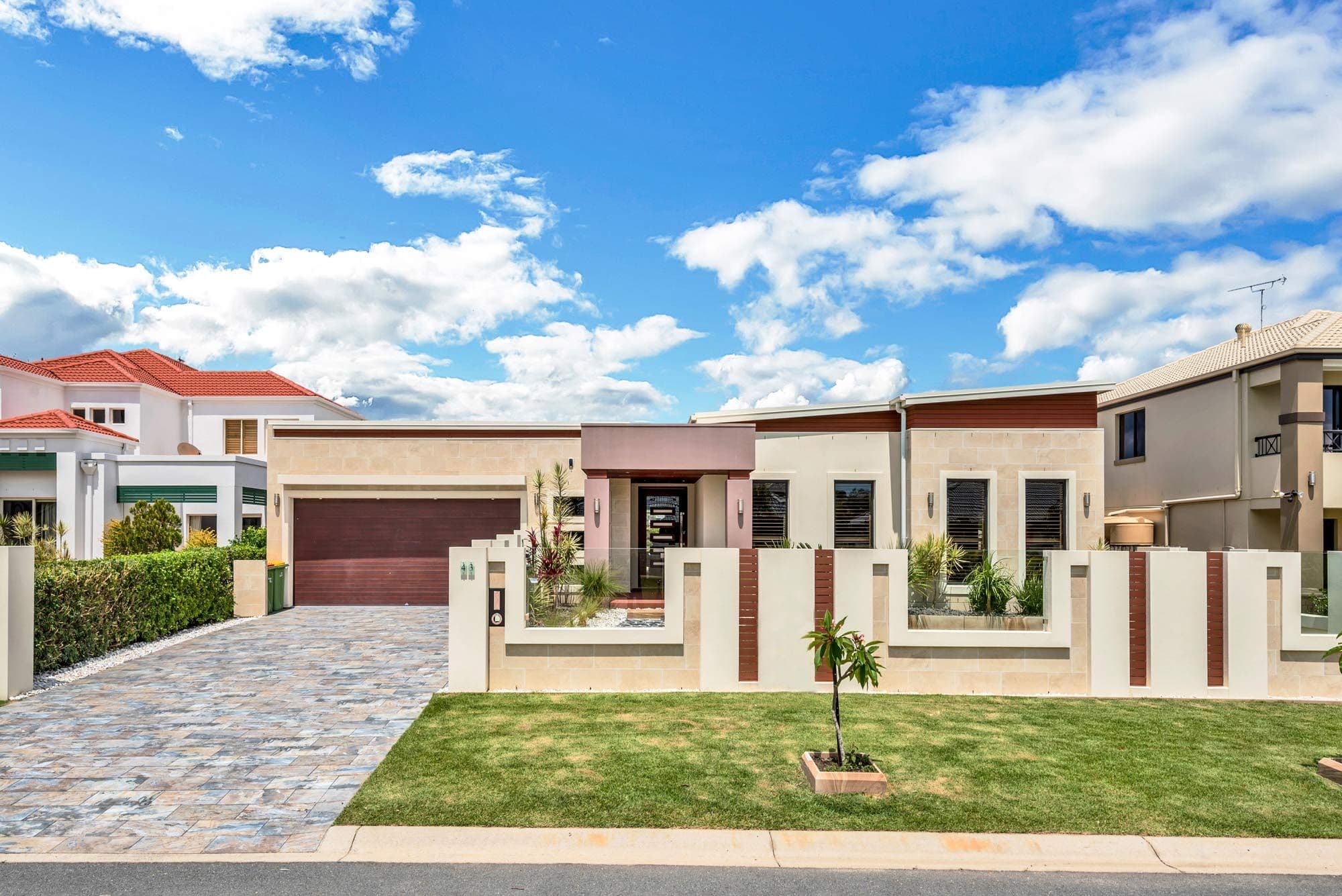 43 Brittany Drive, Oxenford QLD 4210, Oxenford - Thumbnail 2
