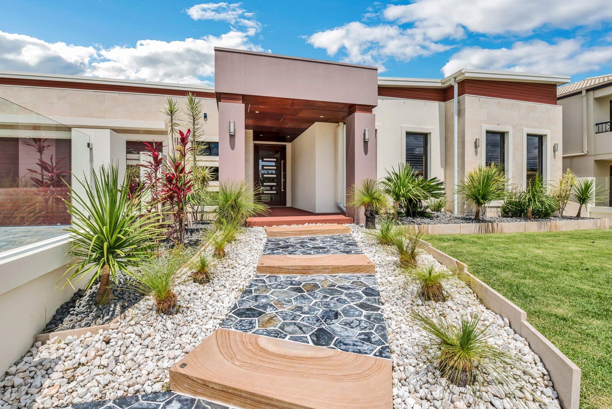 43 Brittany Drive, Oxenford QLD 4210, Oxenford - Thumbnail 3