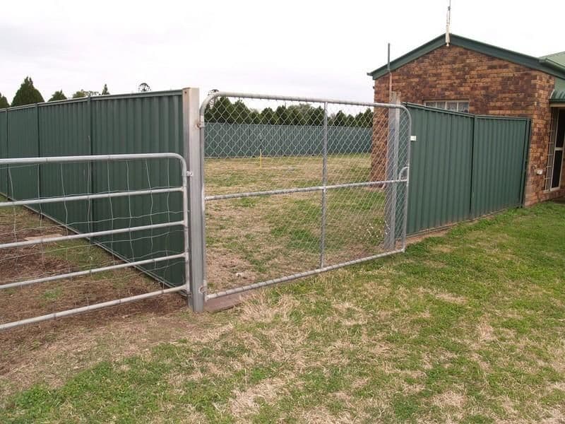 18 Drayton Street, LAIDLEY QLD 4341, Laidley - Thumbnail 8