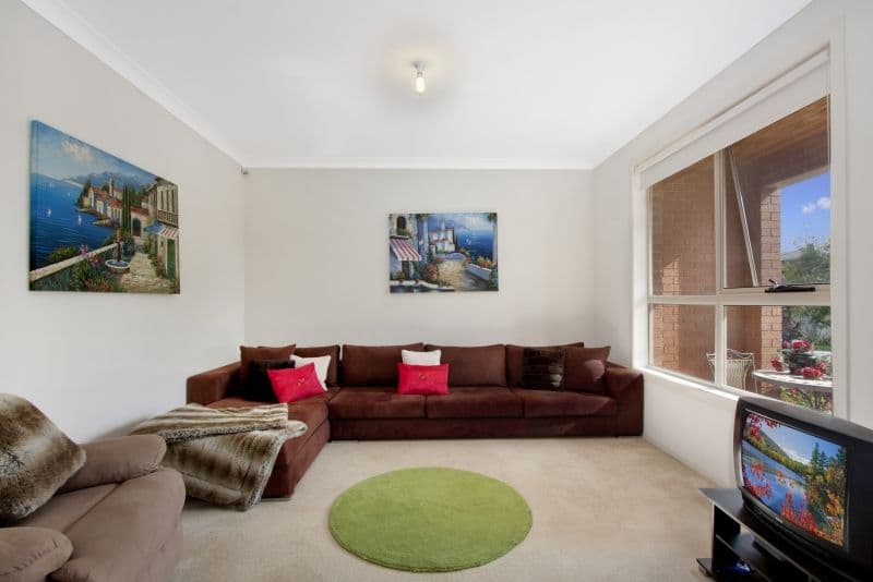 28 Cadman Avenue, WEST HOXTON NSW 2171, West Hoxton - Thumbnail 2