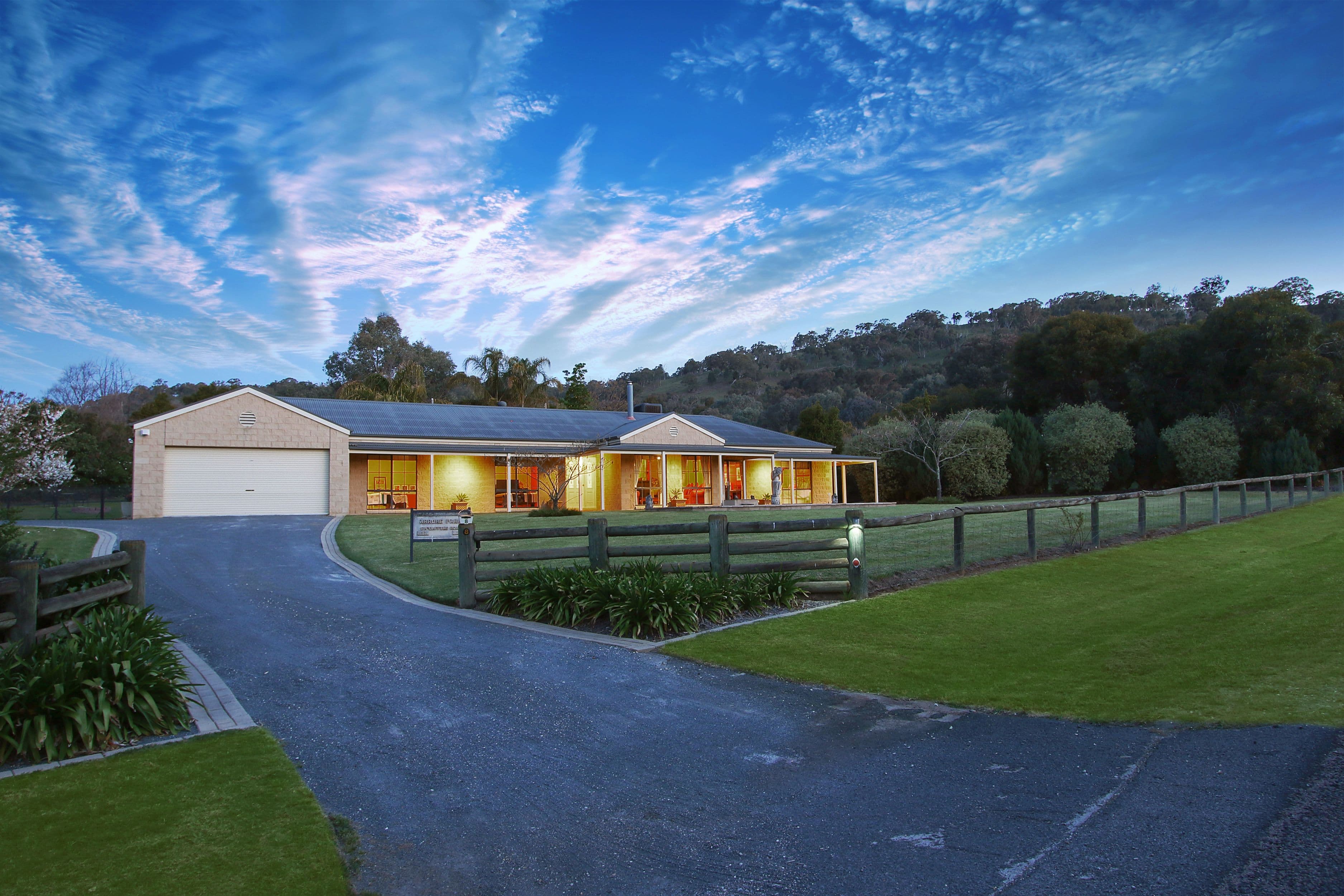 8 McGaffins Road, West Wodonga VIC 3690, West Wodonga - Image 1