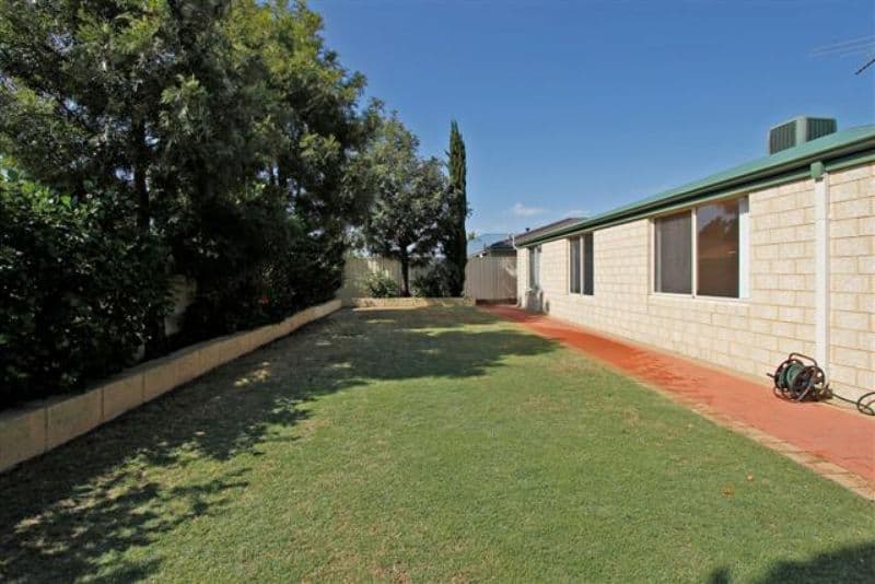 17 Figtree Drive, CANNING VALE WA 6155, Canning Vale - Thumbnail 3